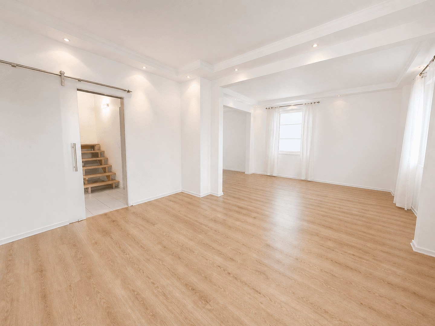 Prenájom bytu 3-izbový 118 m², Gerhart-Hauptmann-Straße 14, Neustadt am Rübenberge, Dolné Sasko Prenájom bytu 3-izbový 118 m², Gerhart-Hauptmann-Straße 14, Neustadt am Rübenberge, Dolné Sasko