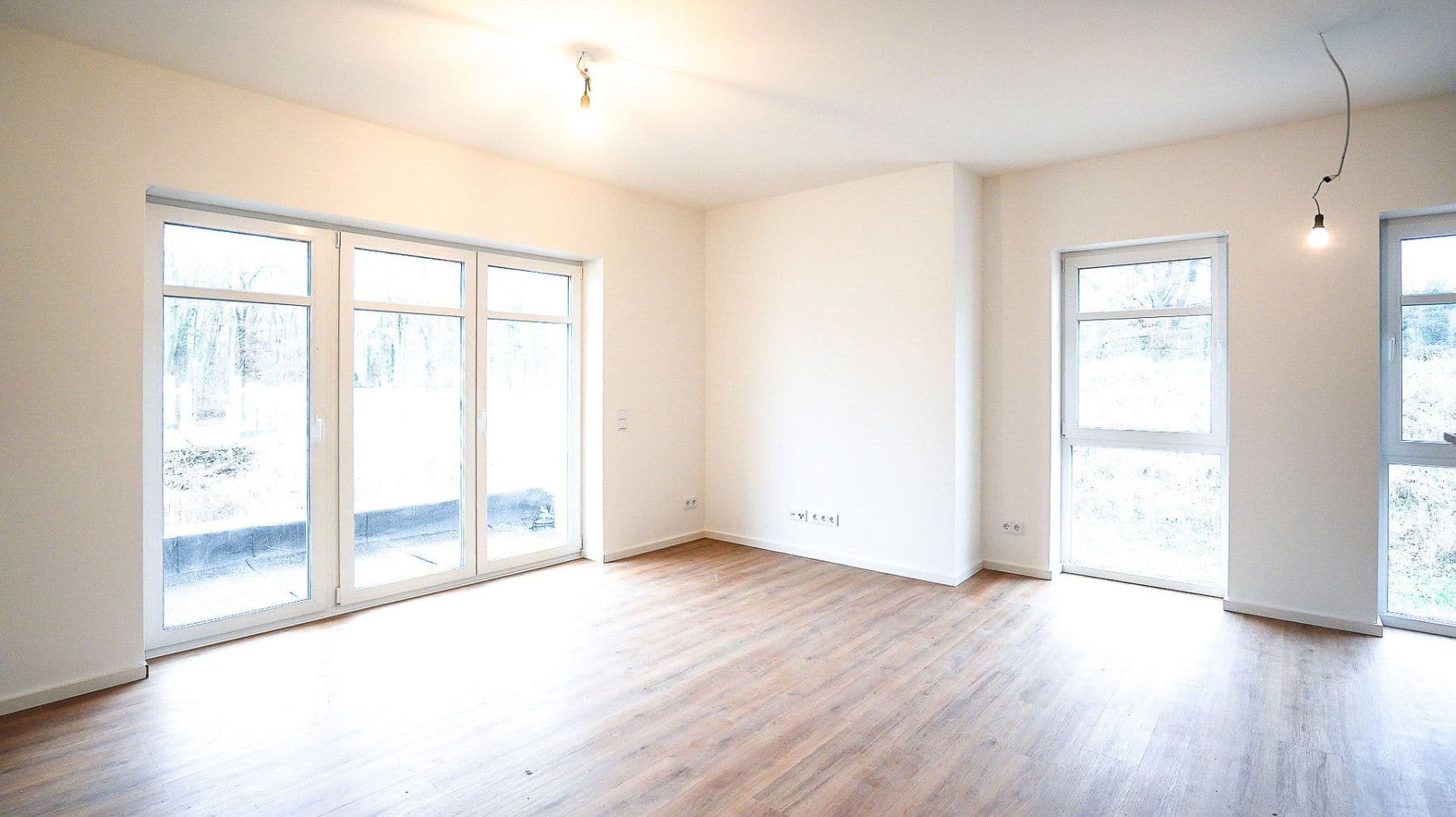 Prenájom bytu 3-izbový 80 m², Carl-Adam-Petri-Straße, Brandenburg - Potsdam, Brandenbursko Prenájom bytu 3-izbový 80 m², Carl-Adam-Petri-Straße, Brandenburg - Potsdam, Brandenbursko