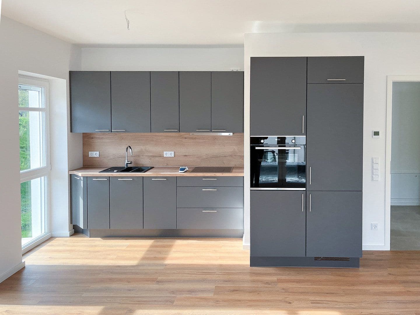 Prenájom bytu 3-izbový 80 m², Carl-Adam-Petri-Straße, Brandenburg - Potsdam, Brandenbursko Prenájom bytu 3-izbový 80 m², Carl-Adam-Petri-Straße, Brandenburg - Potsdam, Brandenbursko