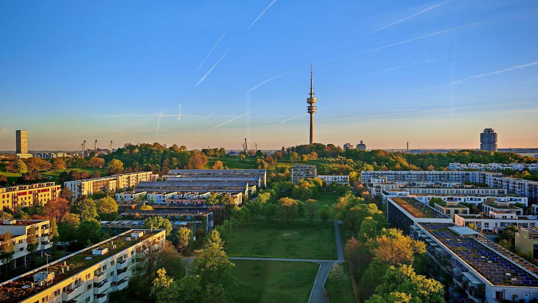 Prenájom bytu 4-izbový 171 m², München, Bavorsko Prenájom bytu 4-izbový 171 m², München, Bavorsko