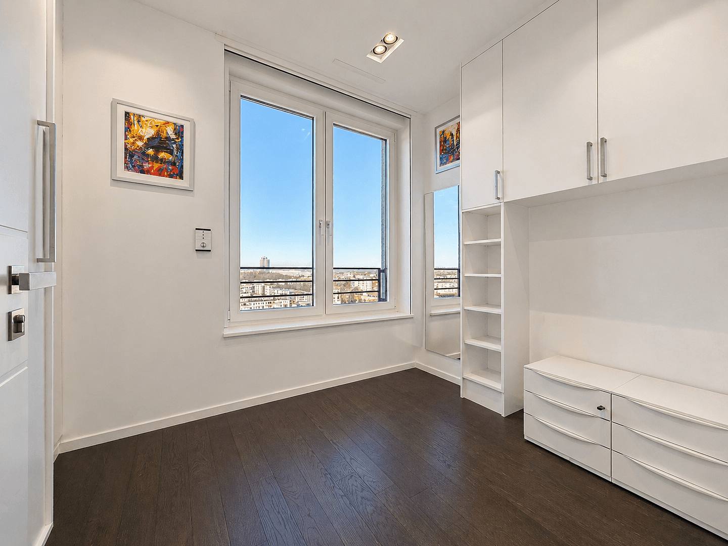 Prenájom bytu 4-izbový 171 m², München, Bavorsko Prenájom bytu 4-izbový 171 m², München, Bavorsko