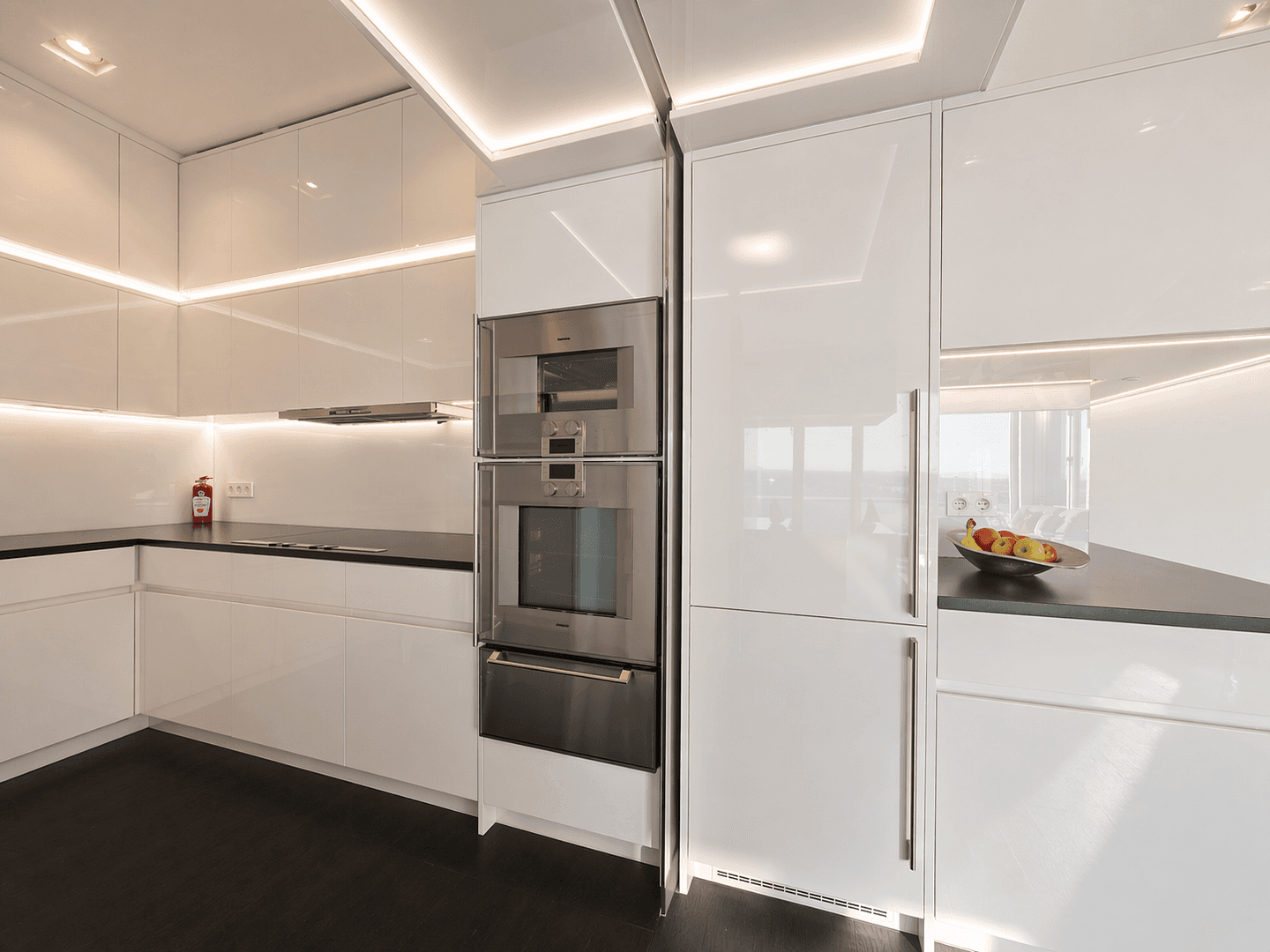 Prenájom bytu 4-izbový 171 m², München, Bavorsko Prenájom bytu 4-izbový 171 m², München, Bavorsko