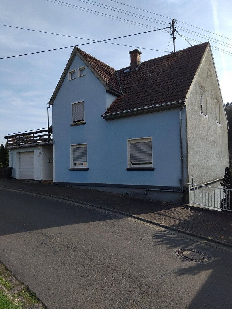 Predaj domu 264 m², pozemek 400 m², Idar-Oberstein, Porýnie-Falcko Predaj domu 264 m², pozemek 400 m², Idar-Oberstein, Porýnie-Falcko