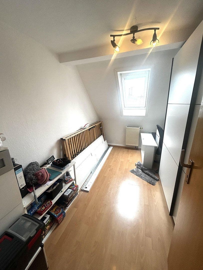 Prenájom bytu 4-izbový 85 m², Kornwestheim, Bádensko-Wurttembersko Prenájom bytu 4-izbový 85 m², Kornwestheim, Bádensko-Wurttembersko