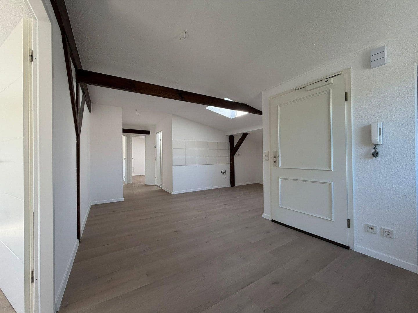 Prenájom bytu 3-izbový 85 m², Schneiderstraße 21, Eberswalde, Brandenbursko Prenájom bytu 3-izbový 85 m², Schneiderstraße 21, Eberswalde, Brandenbursko