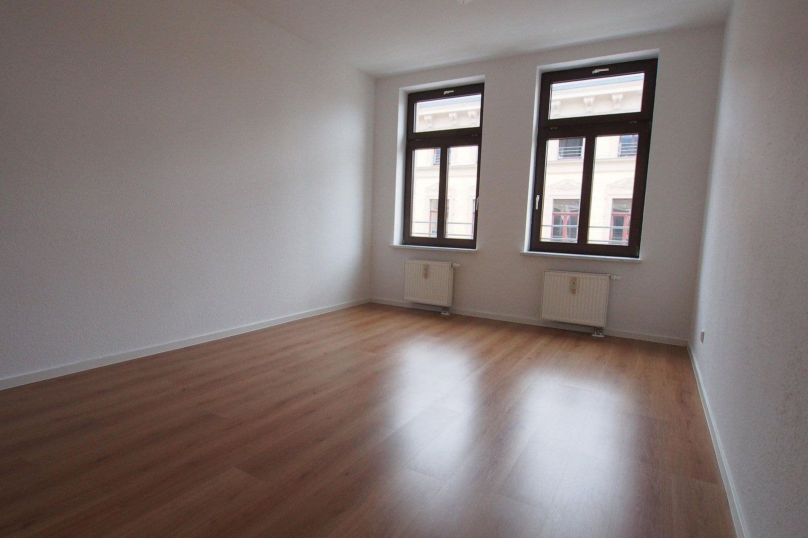 Prenájom bytu 3-izbový 83 m², Thomasiusstraße 40, Halle, Sasko-Anhaltsko Prenájom bytu 3-izbový 83 m², Thomasiusstraße 40, Halle, Sasko-Anhaltsko