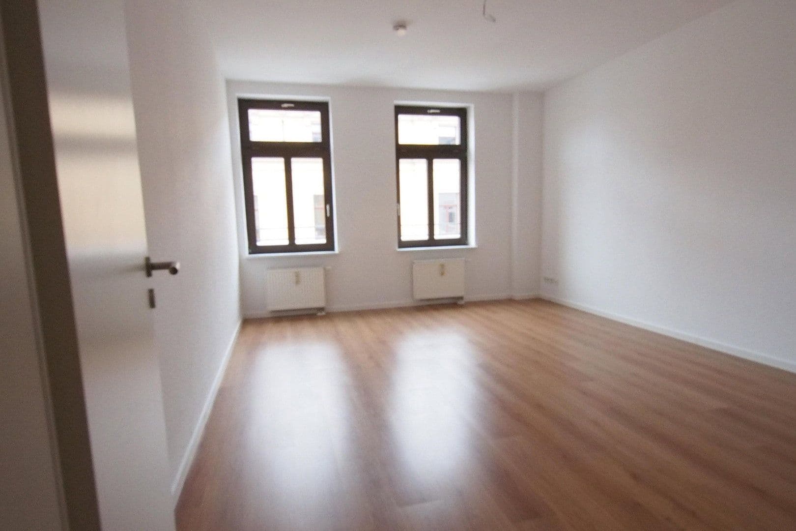 Prenájom bytu 3-izbový 83 m², Thomasiusstraße 40, Halle, Sasko-Anhaltsko Prenájom bytu 3-izbový 83 m², Thomasiusstraße 40, Halle, Sasko-Anhaltsko