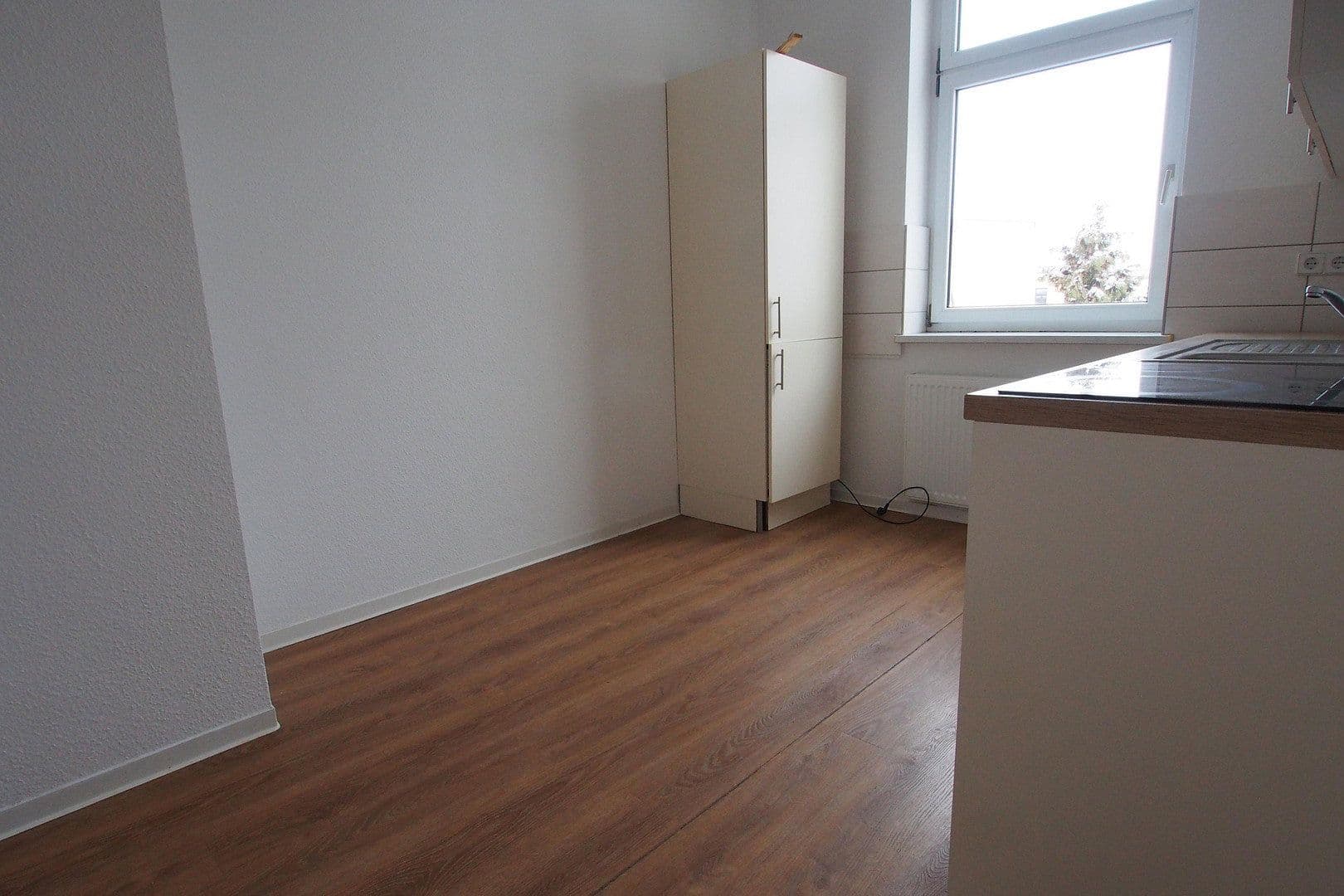 Prenájom bytu 3-izbový 83 m², Thomasiusstraße 40, Halle, Sasko-Anhaltsko Prenájom bytu 3-izbový 83 m², Thomasiusstraße 40, Halle, Sasko-Anhaltsko