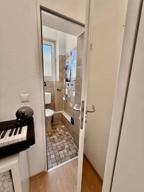 Predaj bytu 4-izbový 100 m², Wuppertal, Severné Porýnie - Westfálsko Predaj bytu 4-izbový 100 m², Wuppertal, Severné Porýnie - Westfálsko