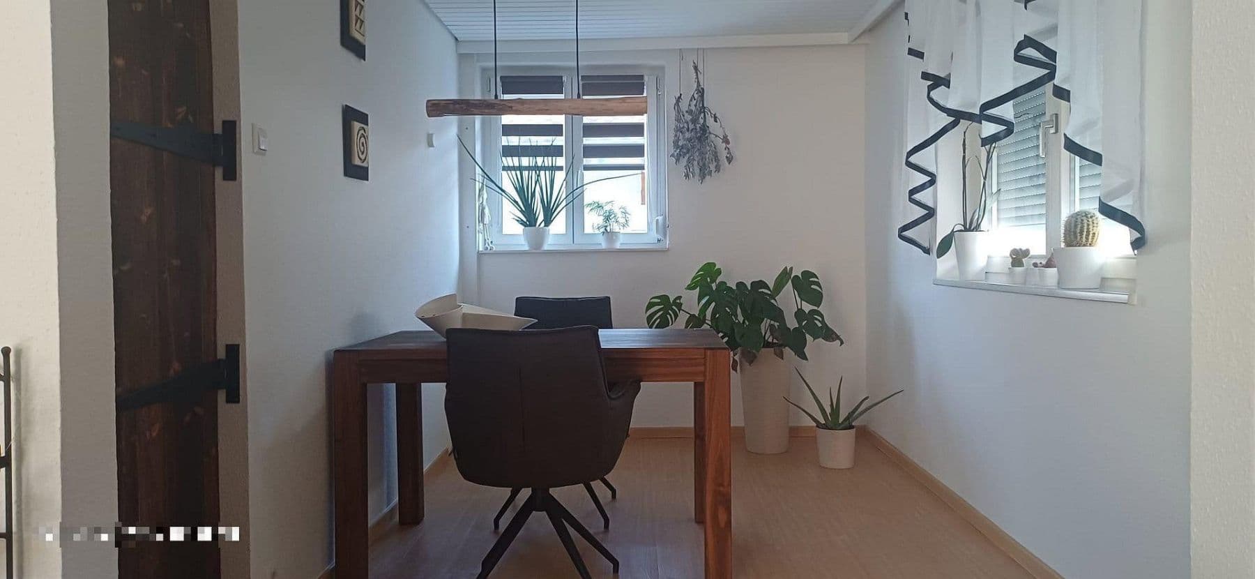 Predaj domu 145 m², pozemek 352 m², Herrenberg, Bádensko-Wurttembersko Predaj domu 145 m², pozemek 352 m², Herrenberg, Bádensko-Wurttembersko