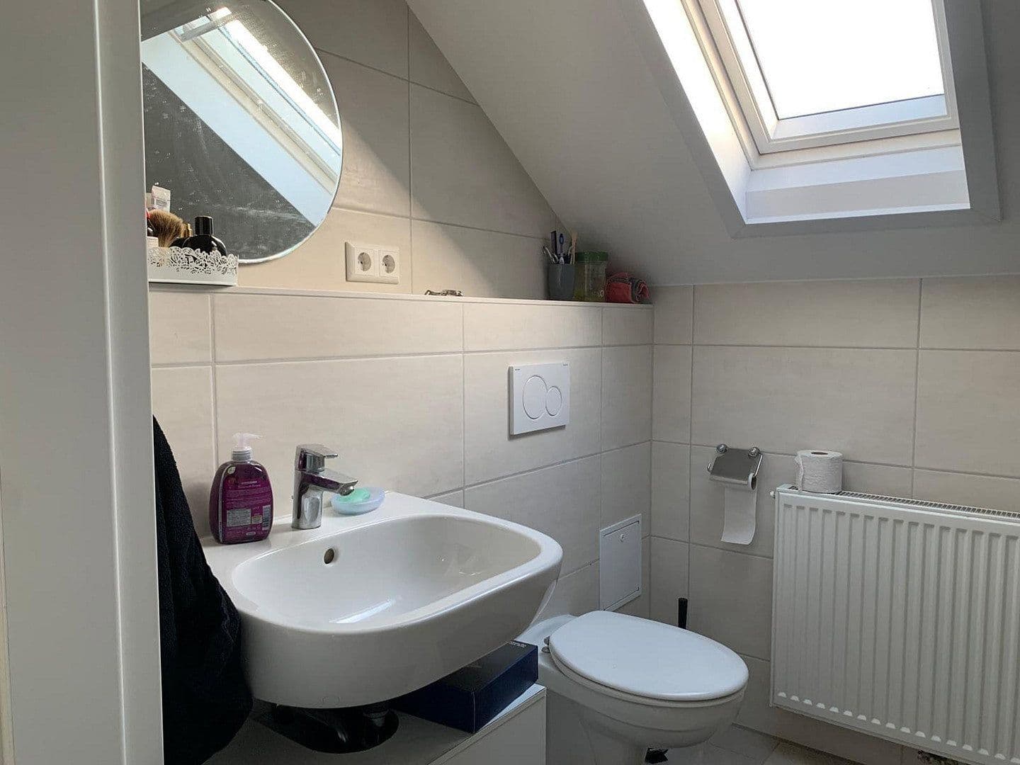 Predaj domu 145 m², pozemek 352 m², Herrenberg, Bádensko-Wurttembersko Predaj domu 145 m², pozemek 352 m², Herrenberg, Bádensko-Wurttembersko