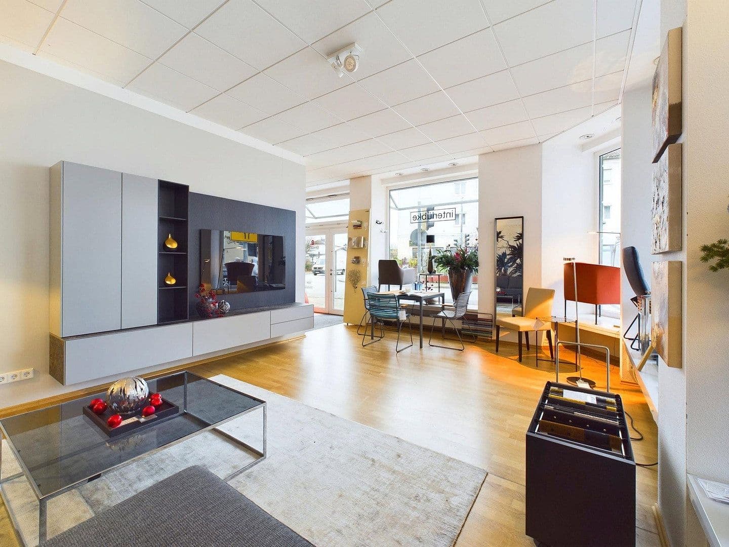 Predaj nebytového priestoru 281 m², Graflinger Str. 10, Deggendorf, Bavorsko Predaj nebytového priestoru 281 m², Graflinger Str. 10, Deggendorf, Bavorsko