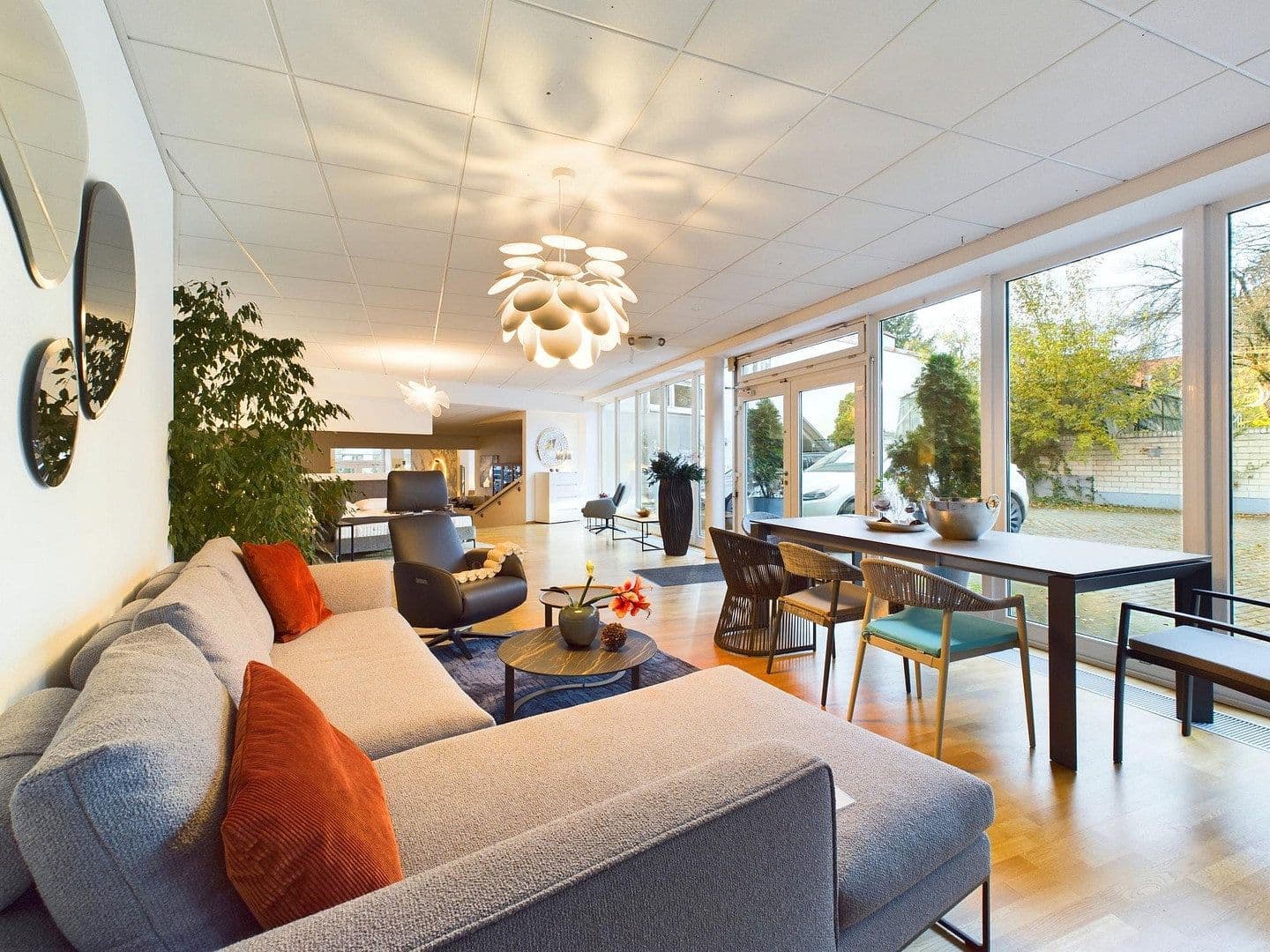 Predaj nebytového priestoru 281 m², Graflinger Str. 10, Deggendorf, Bavorsko Predaj nebytového priestoru 281 m², Graflinger Str. 10, Deggendorf, Bavorsko