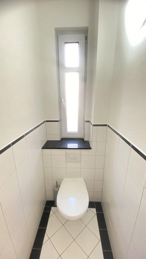 Prenájom bytu 3-izbový 60 m², Reichstr. 0, Nürnberg, Bavorsko Prenájom bytu 3-izbový 60 m², Reichstr. 0, Nürnberg, Bavorsko