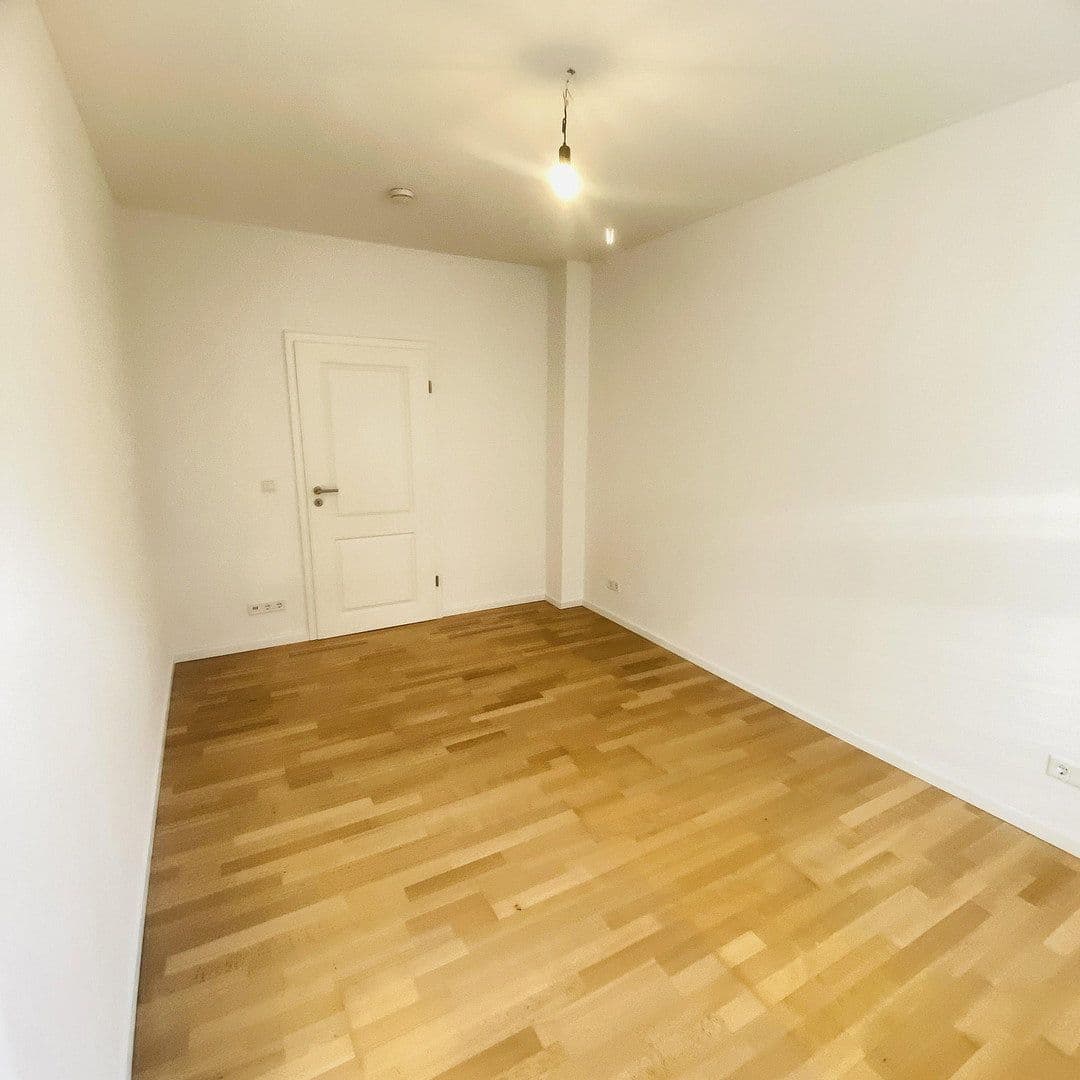 Prenájom bytu 3-izbový 60 m², Reichstr. 0, Nürnberg, Bavorsko Prenájom bytu 3-izbový 60 m², Reichstr. 0, Nürnberg, Bavorsko