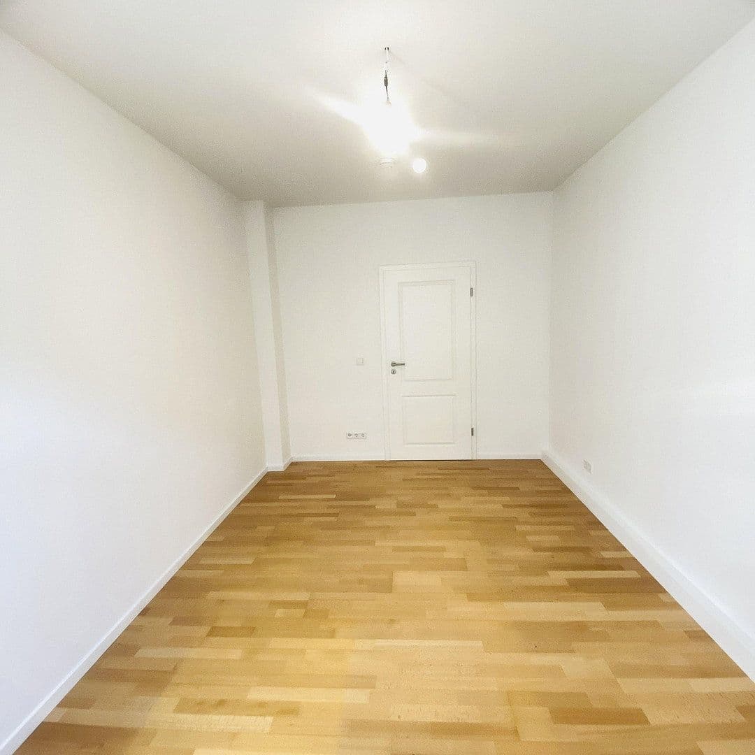 Prenájom bytu 3-izbový 60 m², Reichstr. 0, Nürnberg, Bavorsko Prenájom bytu 3-izbový 60 m², Reichstr. 0, Nürnberg, Bavorsko