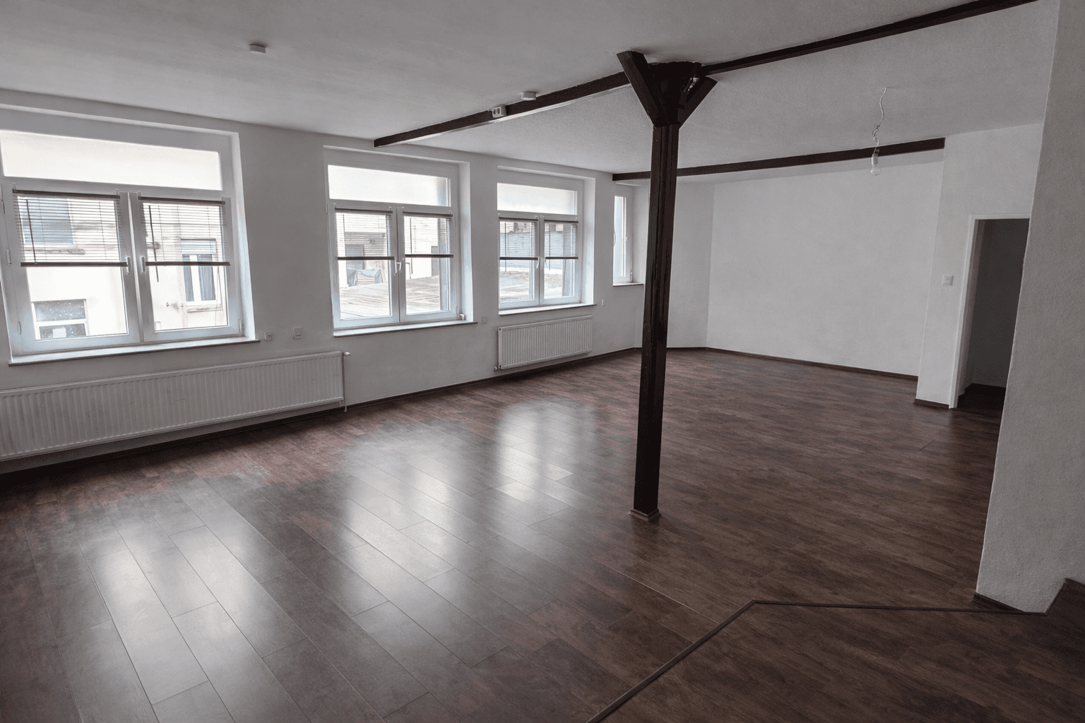 Prenájom bytu 3-izbový 105 m², Dortmund, Severné Porýnie - Westfálsko Prenájom bytu 3-izbový 105 m², Dortmund, Severné Porýnie - Westfálsko