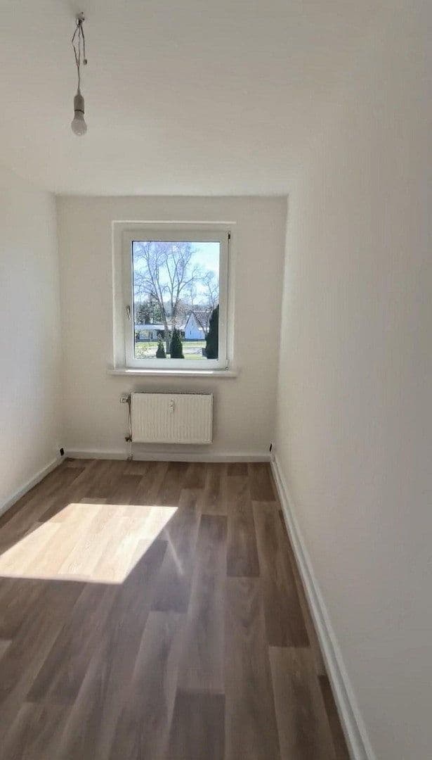 Prenájom bytu 3-izbový 57 m², Glambecker Str. 23- 24 - 25a - 26a - 27a, Joachimsthal, Brandenbursko Prenájom bytu 3-izbový 57 m², Glambecker Str. 23- 24 - 25a - 26a - 27a, Joachimsthal, Brandenbursko