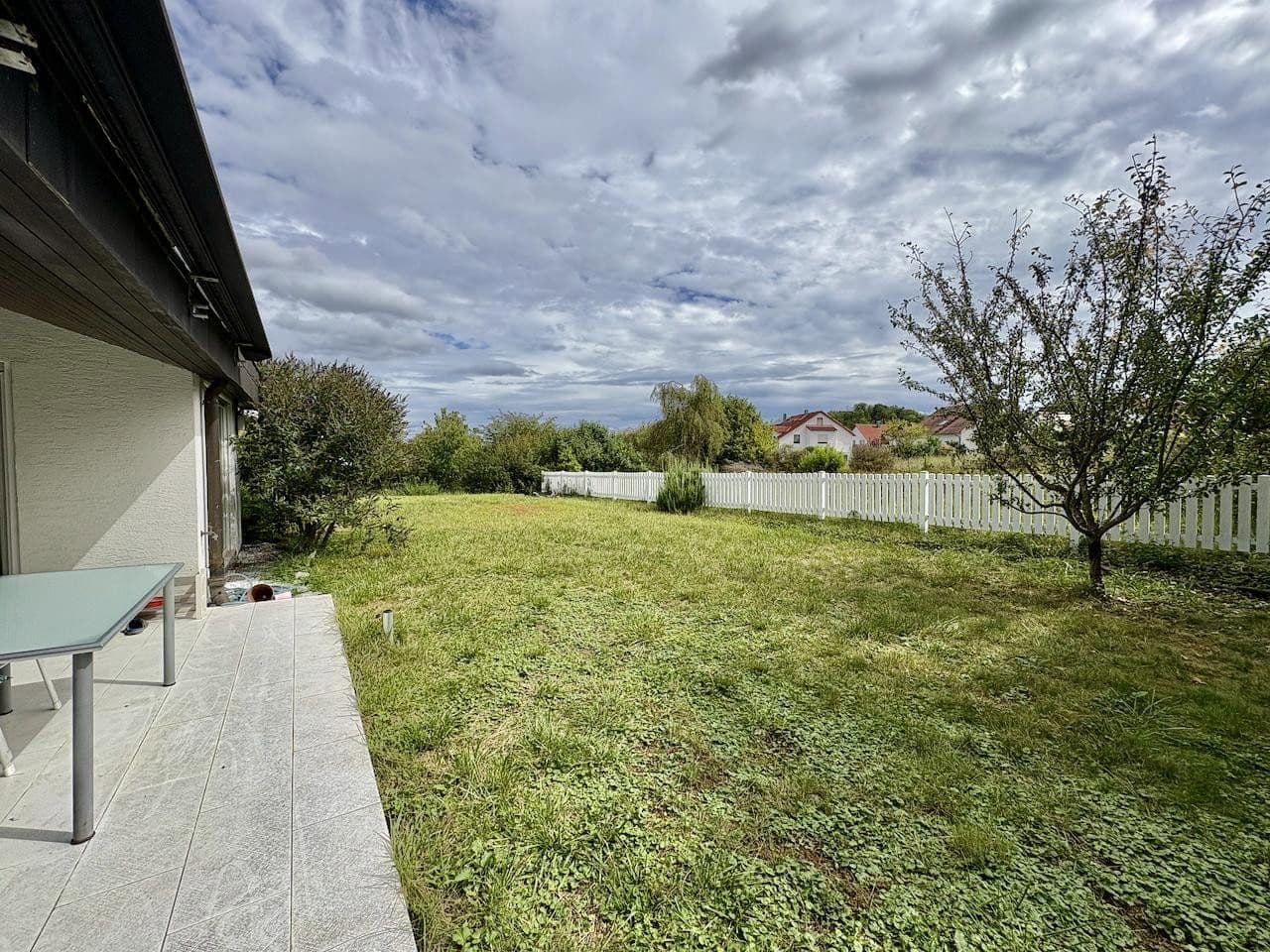 Predaj domu 203 m², pozemek 540 m², Markgröningen, Bádensko-Wurttembersko Predaj domu 203 m², pozemek 540 m², Markgröningen, Bádensko-Wurttembersko