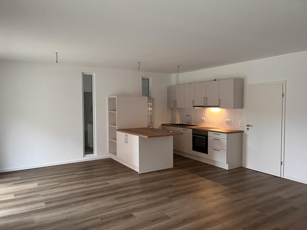 Prenájom bytu 4-izbový 115 m², Poststraße 1, Bienenbüttel, Dolné Sasko Prenájom bytu 4-izbový 115 m², Poststraße 1, Bienenbüttel, Dolné Sasko