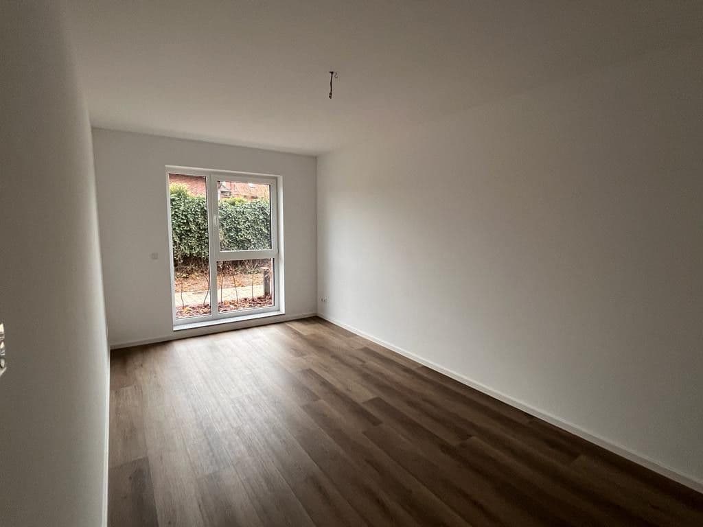 Prenájom bytu 4-izbový 115 m², Poststraße 1, Bienenbüttel, Dolné Sasko Prenájom bytu 4-izbový 115 m², Poststraße 1, Bienenbüttel, Dolné Sasko