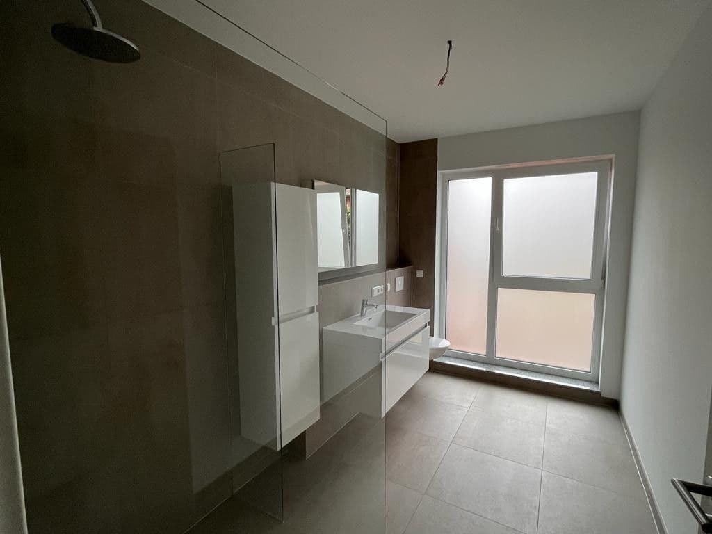 Prenájom bytu 4-izbový 115 m², Poststraße 1, Bienenbüttel, Dolné Sasko Prenájom bytu 4-izbový 115 m², Poststraße 1, Bienenbüttel, Dolné Sasko