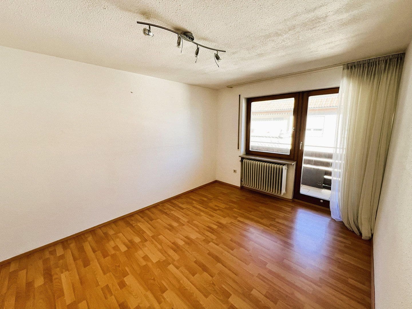 Predaj domu 151 m², pozemek 212 m², Schorndorf, Bádensko-Wurttembersko Predaj domu 151 m², pozemek 212 m², Schorndorf, Bádensko-Wurttembersko
