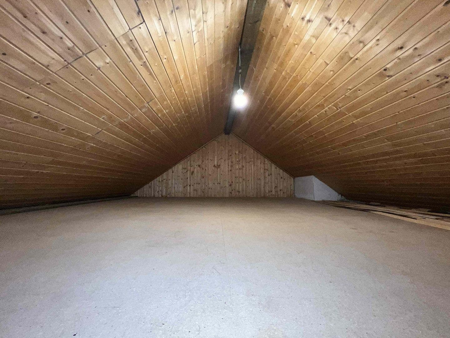 Predaj domu 151 m², pozemek 212 m², Schorndorf, Bádensko-Wurttembersko Predaj domu 151 m², pozemek 212 m², Schorndorf, Bádensko-Wurttembersko