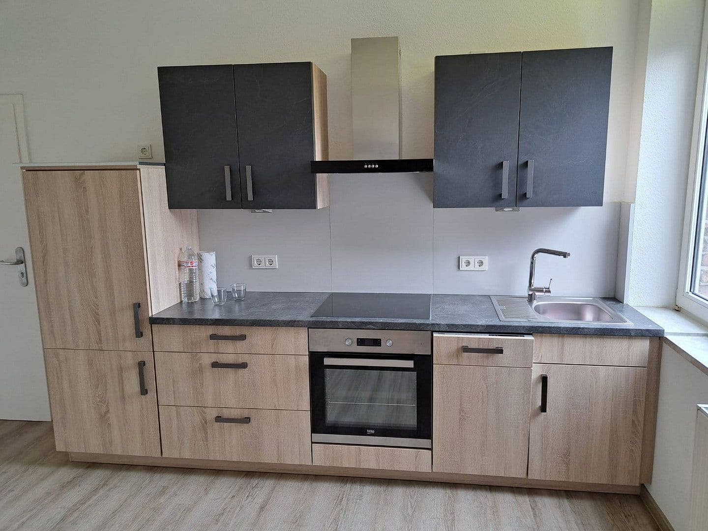 Prenájom bytu 2-izbový 40 m², Meerbusch, Severné Porýnie - Westfálsko Prenájom bytu 2-izbový 40 m², Meerbusch, Severné Porýnie - Westfálsko