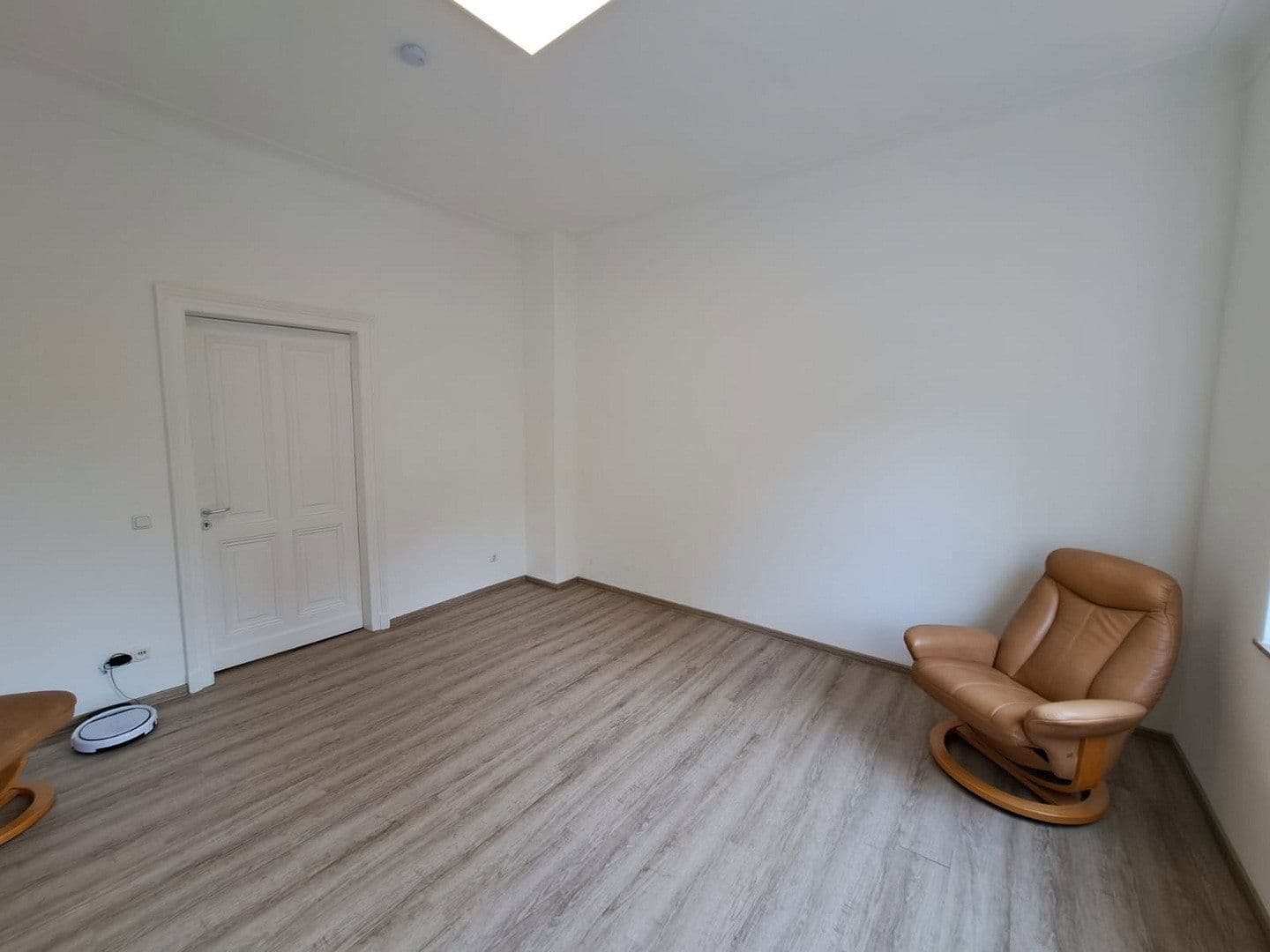 Prenájom bytu 2-izbový 40 m², Meerbusch, Severné Porýnie - Westfálsko Prenájom bytu 2-izbový 40 m², Meerbusch, Severné Porýnie - Westfálsko