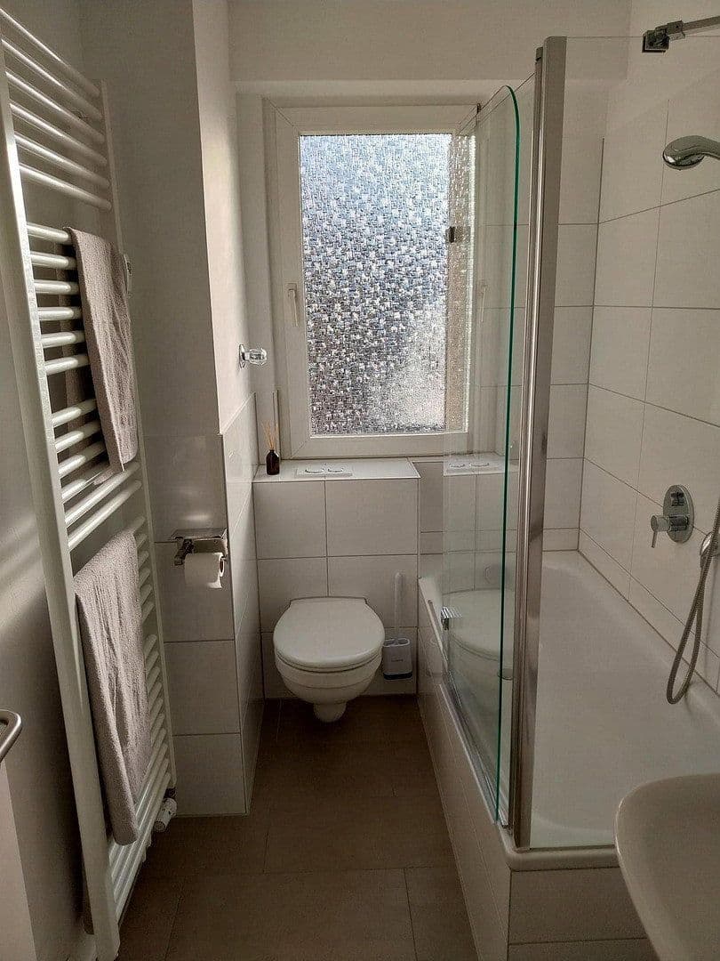 Prenájom bytu 3-izbový 76 m², Feldbergstraße 9, Frankfurt am Main, Hesensko Prenájom bytu 3-izbový 76 m², Feldbergstraße 9, Frankfurt am Main, Hesensko