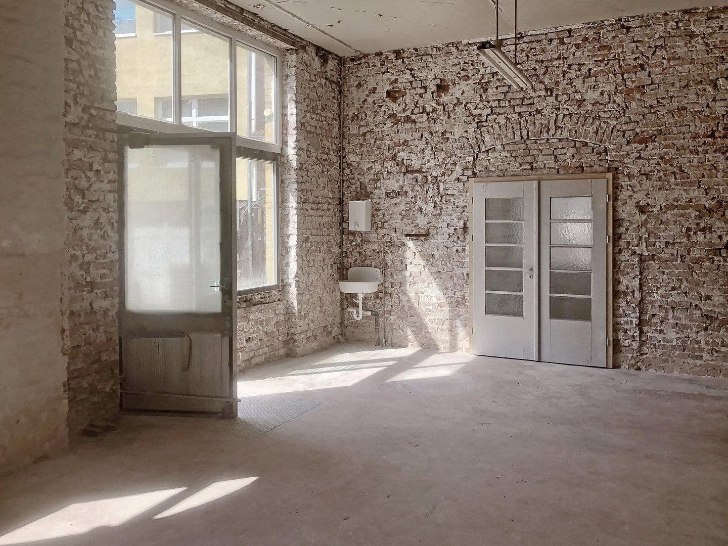 Prenájom nebytového priestoru 131 m², Erfurt, Durínsko Prenájom nebytového priestoru 131 m², Erfurt, Durínsko