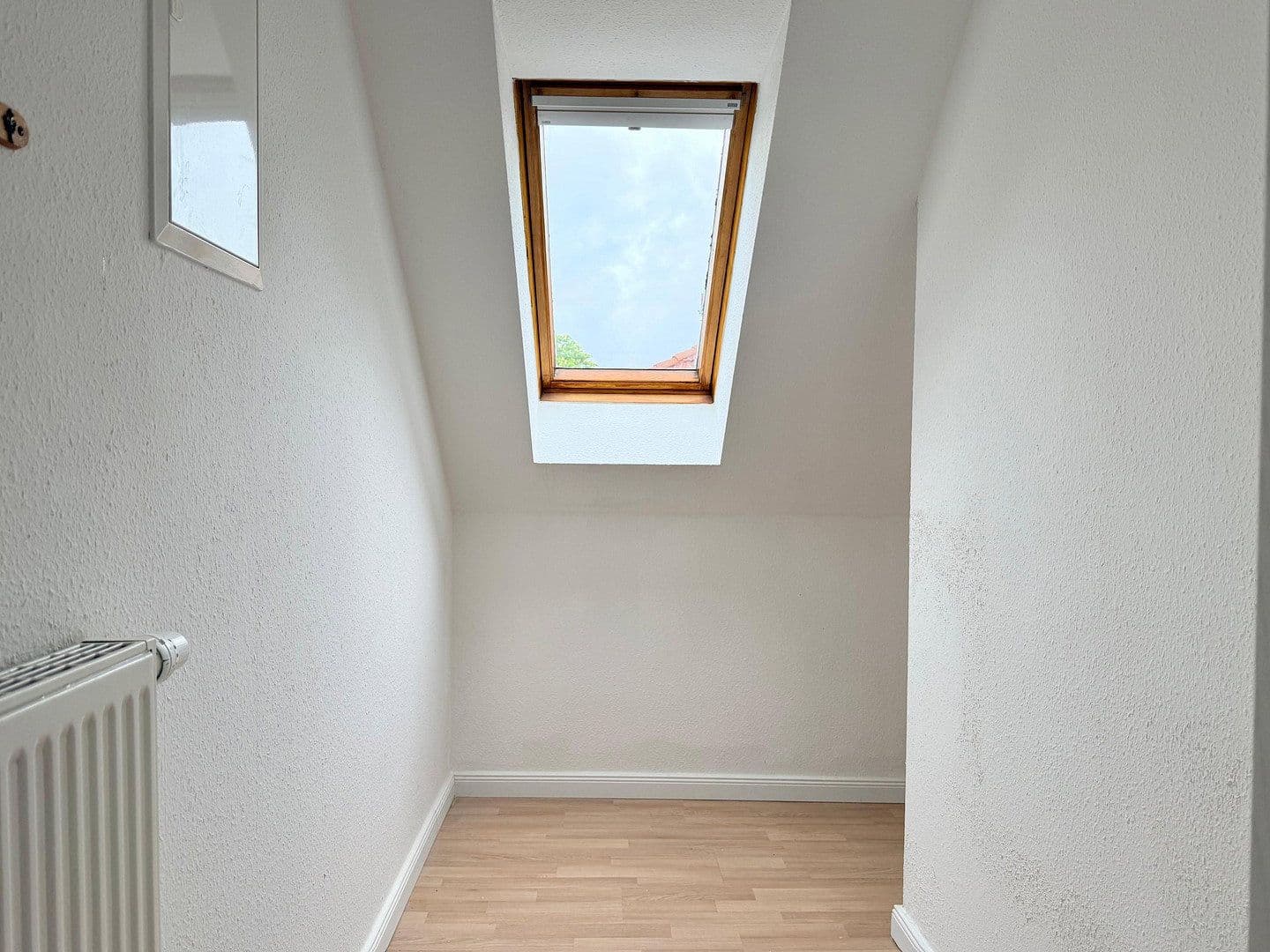 Prenájom bytu 4-izbový 91 m², Wernsdorfer Straße 7, Berlin Schmöckwitz, Berlín Prenájom bytu 4-izbový 91 m², Wernsdorfer Straße 7, Berlin Schmöckwitz, Berlín