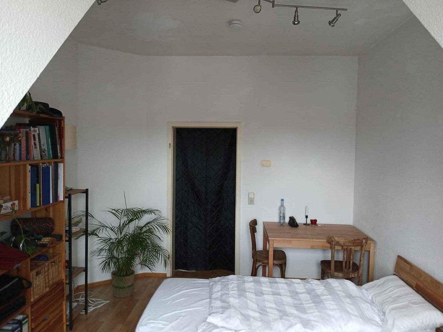 Prenájom bytu 1-izbový 41 m², Frankfurt, Hesensko Prenájom bytu 1-izbový 41 m², Frankfurt, Hesensko