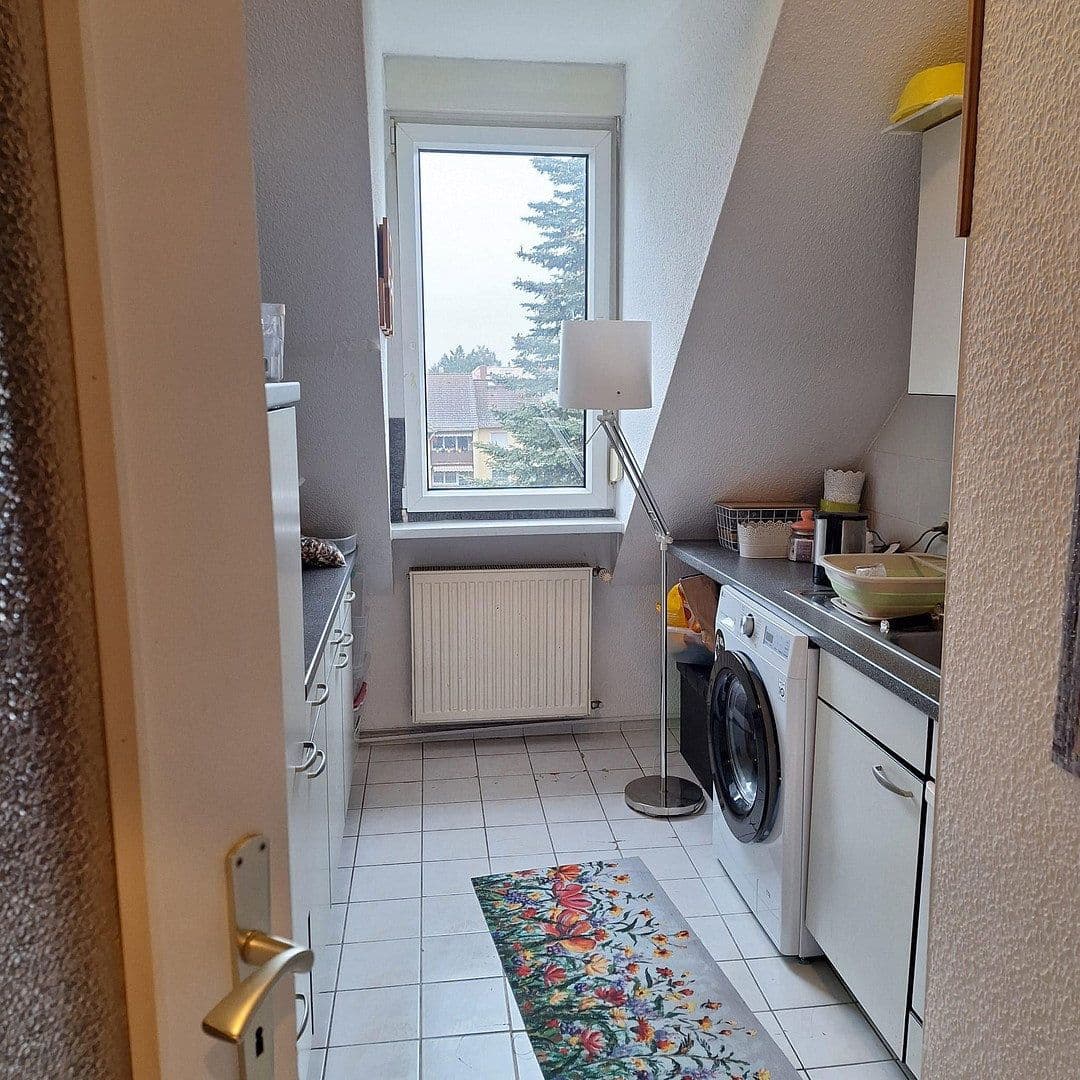 Prenájom bytu 1-izbový 41 m², Frankfurt, Hesensko Prenájom bytu 1-izbový 41 m², Frankfurt, Hesensko