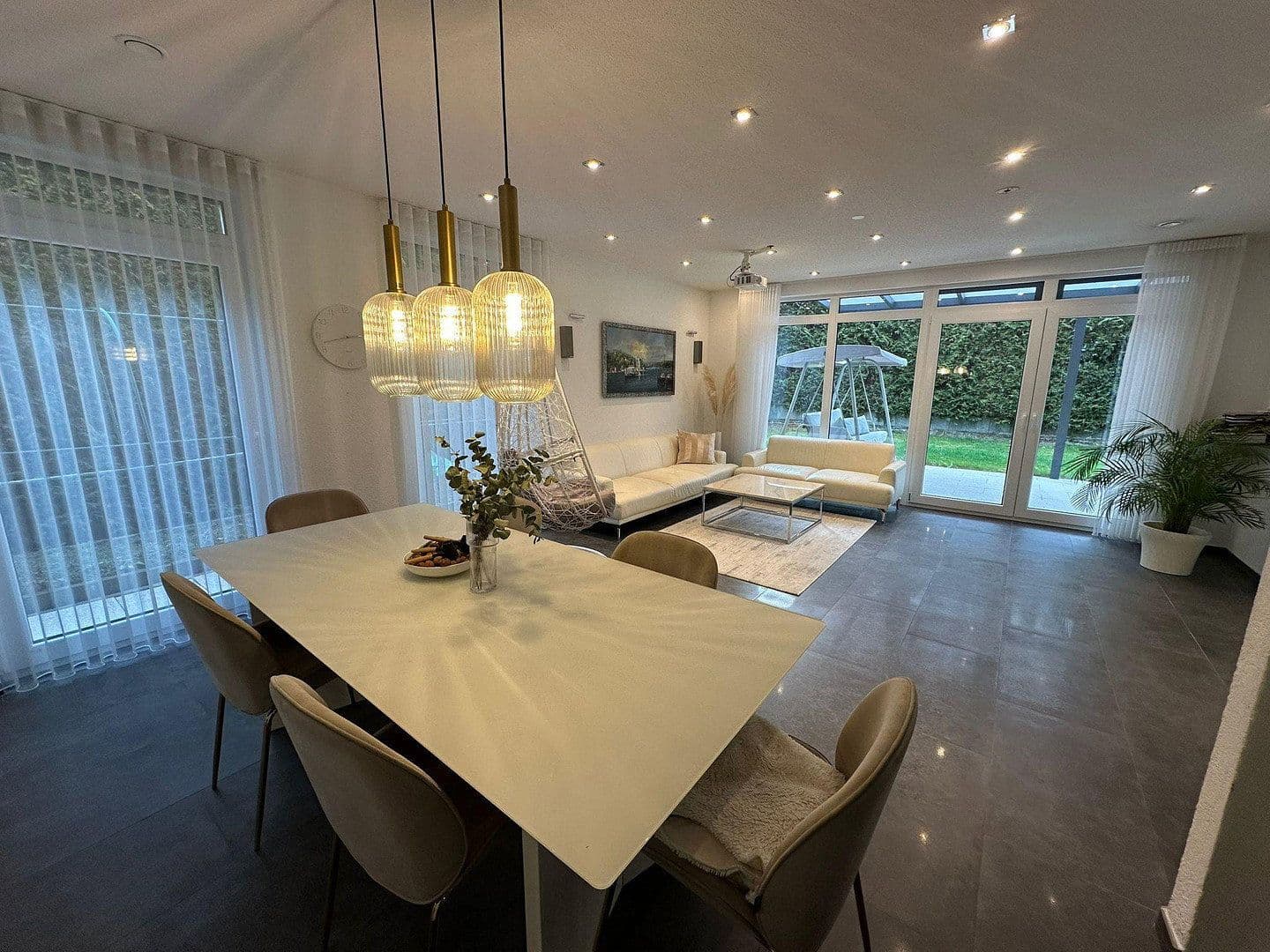 Predaj domu 154 m², pozemek 450 m², Nürtingen, Bádensko-Wurttembersko Predaj domu 154 m², pozemek 450 m², Nürtingen, Bádensko-Wurttembersko