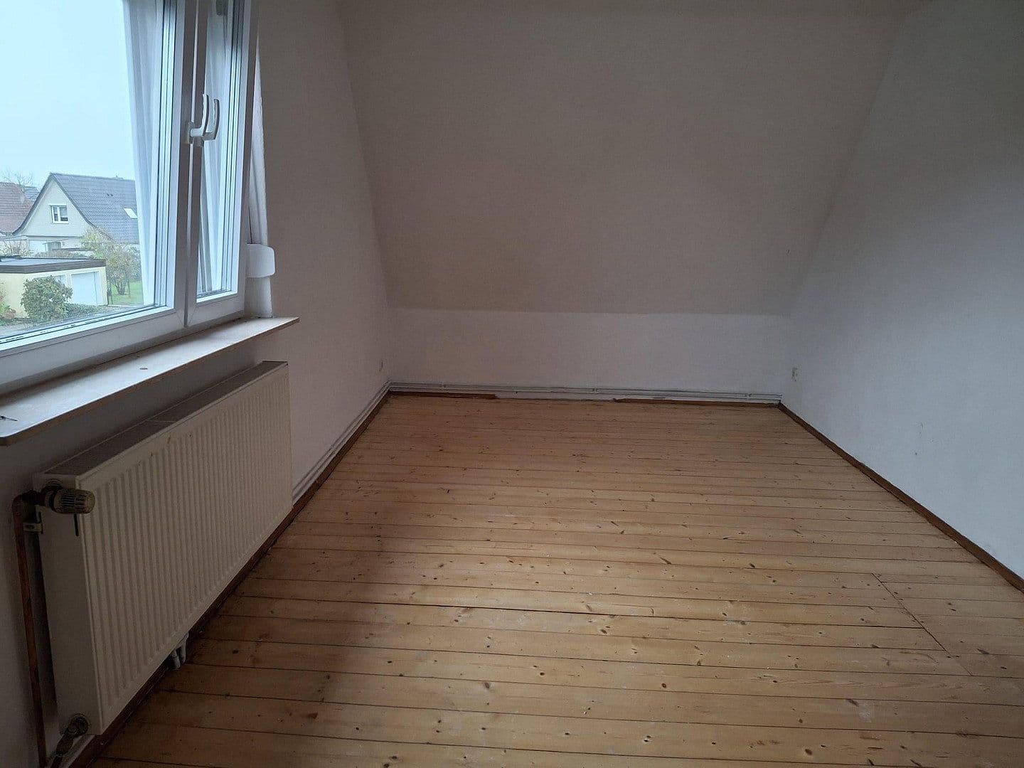 Predaj domu 115 m², pozemek 600 m², Celle, Dolné Sasko Predaj domu 115 m², pozemek 600 m², Celle, Dolné Sasko