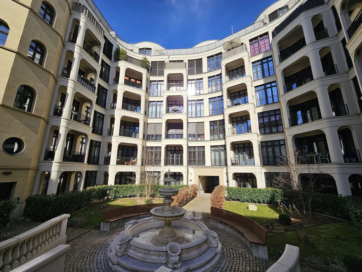 Predaj bytu 4-izbový 130 m², Neue Grünstraße 2, Berlin, Berlín Predaj bytu 4-izbový 130 m², Neue Grünstraße 2, Berlin, Berlín