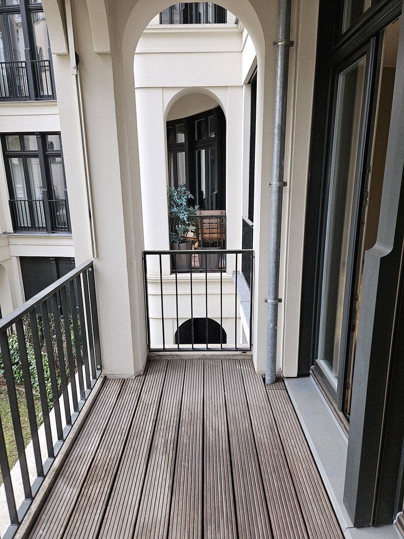 Predaj bytu 4-izbový 130 m², Neue Grünstraße 2, Berlin, Berlín Predaj bytu 4-izbový 130 m², Neue Grünstraße 2, Berlin, Berlín