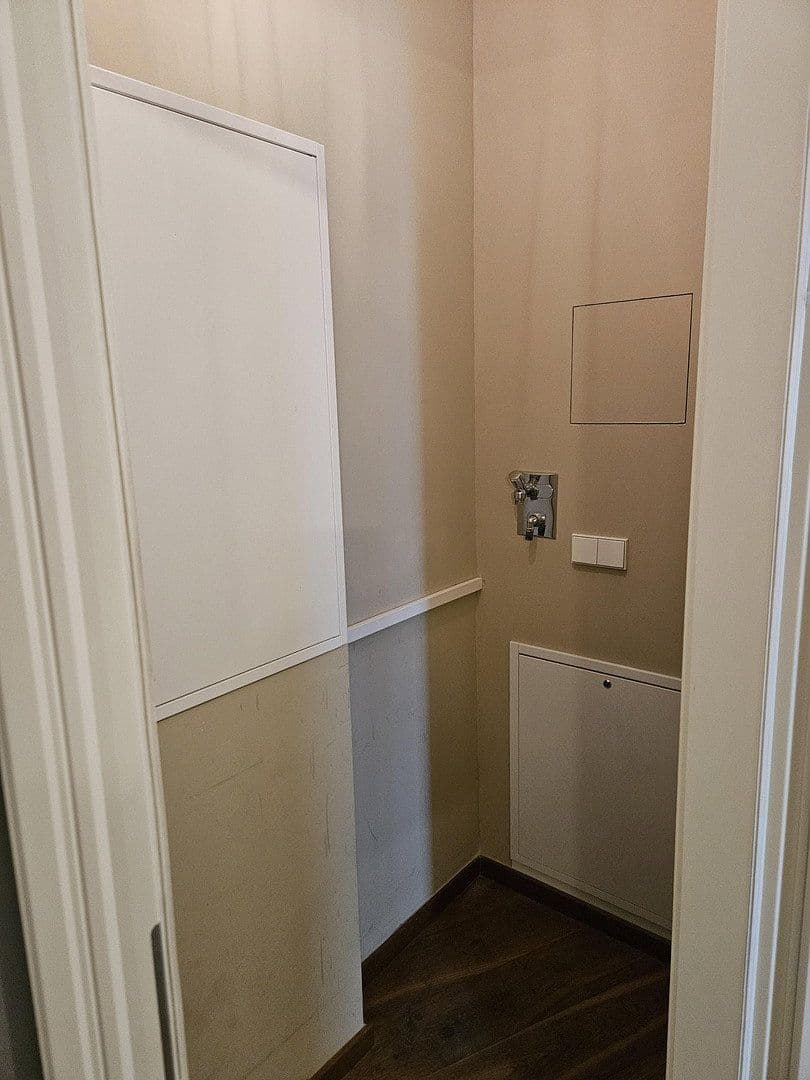 Predaj bytu 4-izbový 130 m², Neue Grünstraße 2, Berlin, Berlín Predaj bytu 4-izbový 130 m², Neue Grünstraße 2, Berlin, Berlín