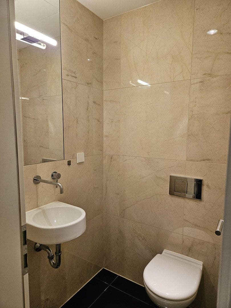 Predaj bytu 4-izbový 130 m², Neue Grünstraße 2, Berlin, Berlín Predaj bytu 4-izbový 130 m², Neue Grünstraße 2, Berlin, Berlín