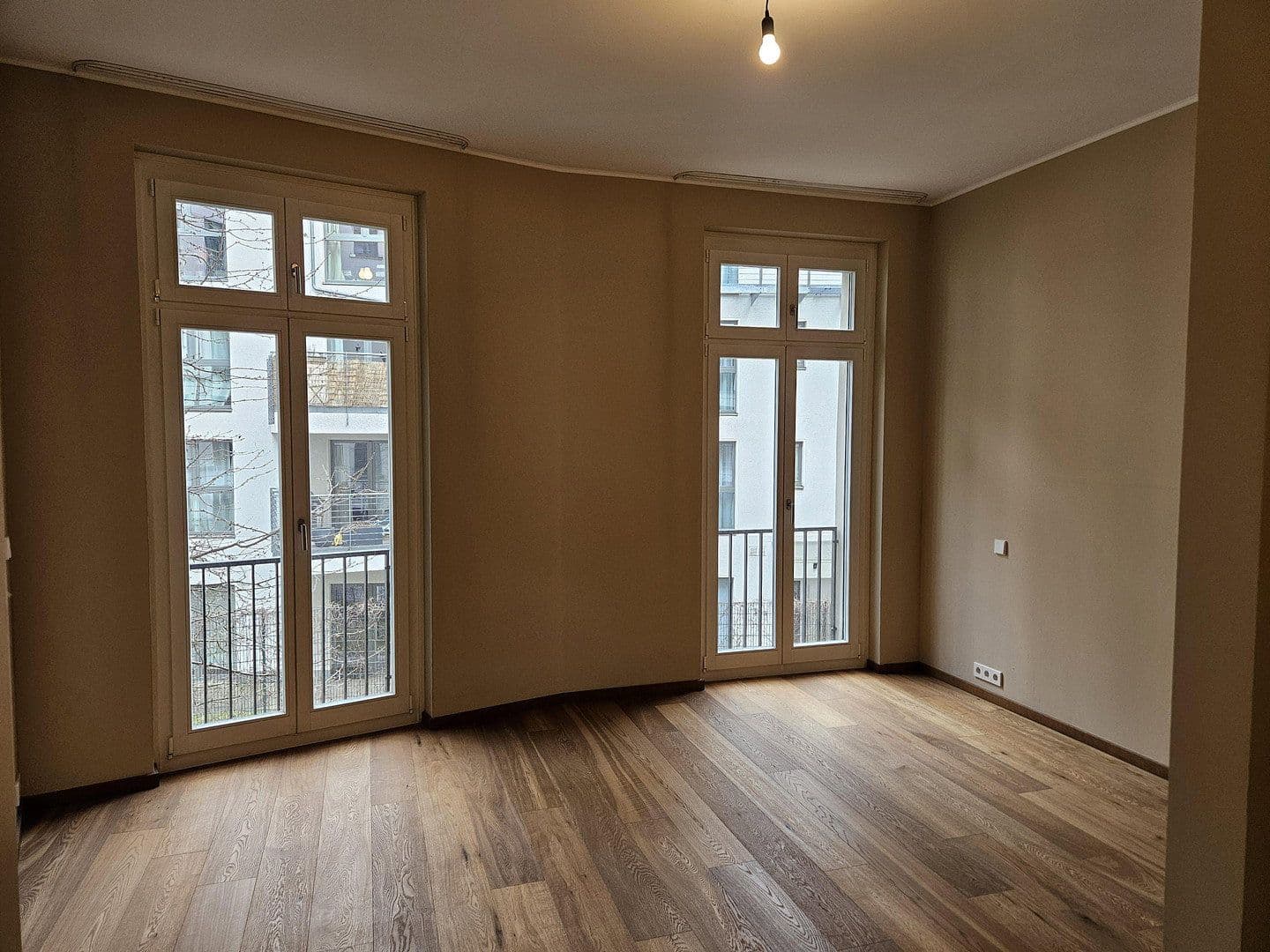 Predaj bytu 4-izbový 130 m², Neue Grünstraße 2, Berlin, Berlín Predaj bytu 4-izbový 130 m², Neue Grünstraße 2, Berlin, Berlín