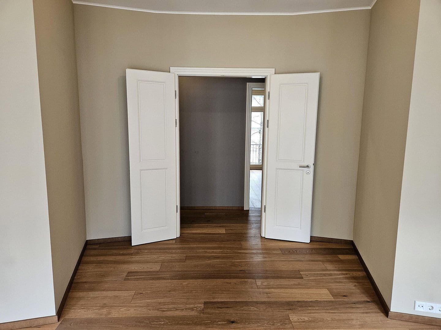 Predaj bytu 4-izbový 130 m², Neue Grünstraße 2, Berlin, Berlín Predaj bytu 4-izbový 130 m², Neue Grünstraße 2, Berlin, Berlín