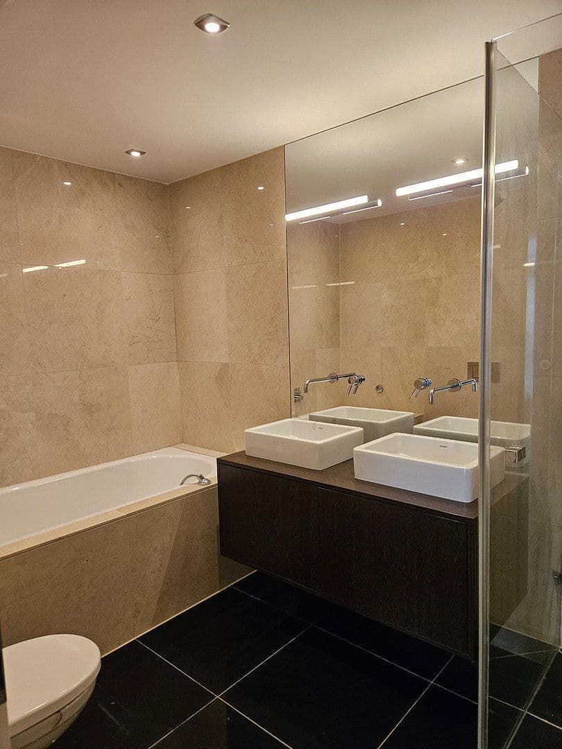Predaj bytu 4-izbový 130 m², Neue Grünstraße 2, Berlin, Berlín Predaj bytu 4-izbový 130 m², Neue Grünstraße 2, Berlin, Berlín