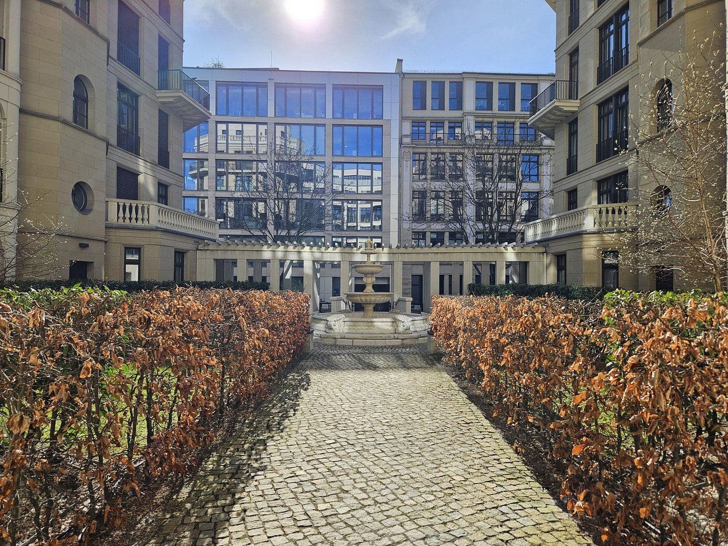 Predaj bytu 4-izbový 130 m², Neue Grünstraße 2, Berlin, Berlín Predaj bytu 4-izbový 130 m², Neue Grünstraße 2, Berlin, Berlín