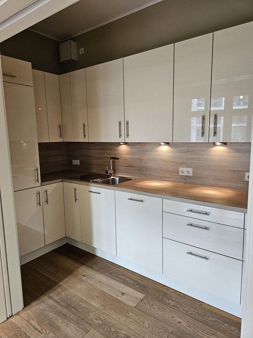 Predaj bytu 4-izbový 130 m², Neue Grünstraße 2, Berlin, Berlín Predaj bytu 4-izbový 130 m², Neue Grünstraße 2, Berlin, Berlín