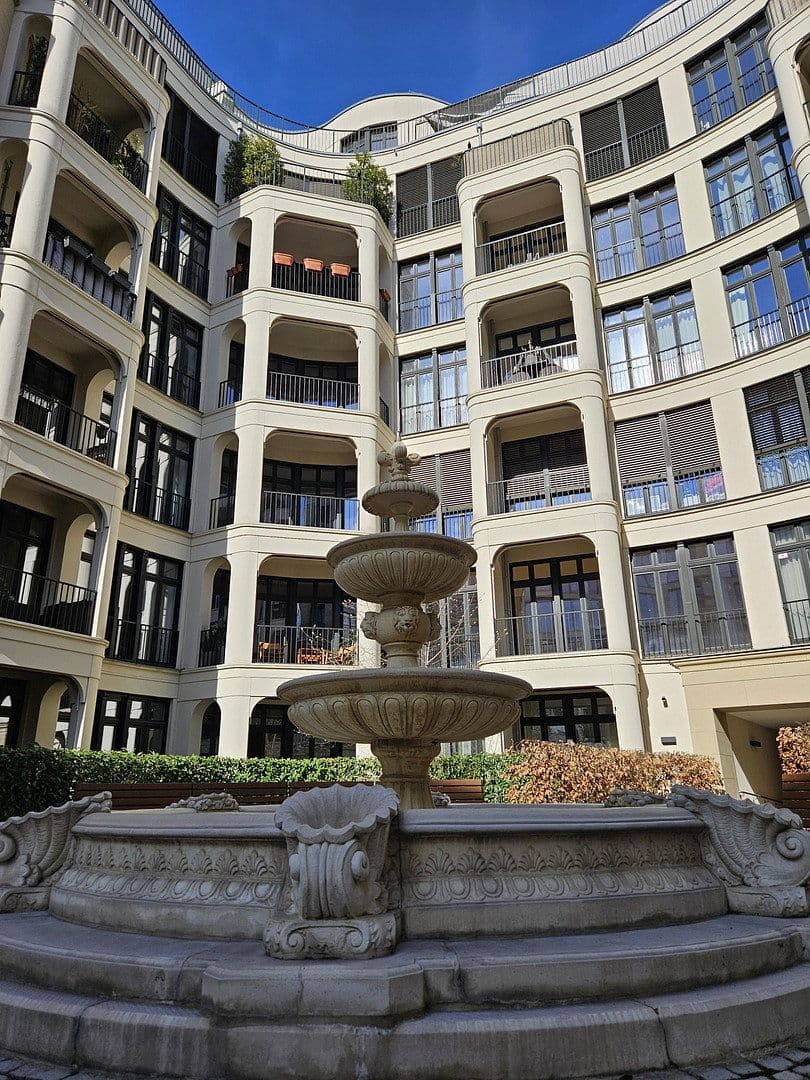 Predaj bytu 4-izbový 130 m², Neue Grünstraße 2, Berlin, Berlín Predaj bytu 4-izbový 130 m², Neue Grünstraße 2, Berlin, Berlín