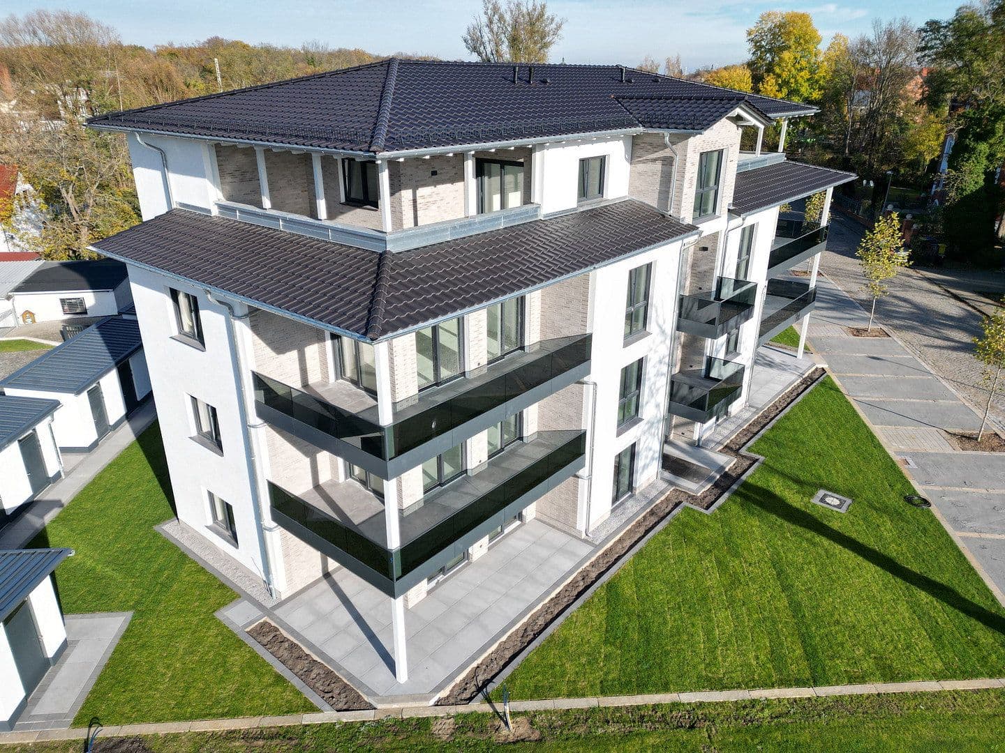 Prenájom bytu 4-izbový 112 m², Treppendorfer Str. 47 und 48, Lübben (Spreewald), Brandenbursko Prenájom bytu 4-izbový 112 m², Treppendorfer Str. 47 und 48, Lübben (Spreewald), Brandenbursko