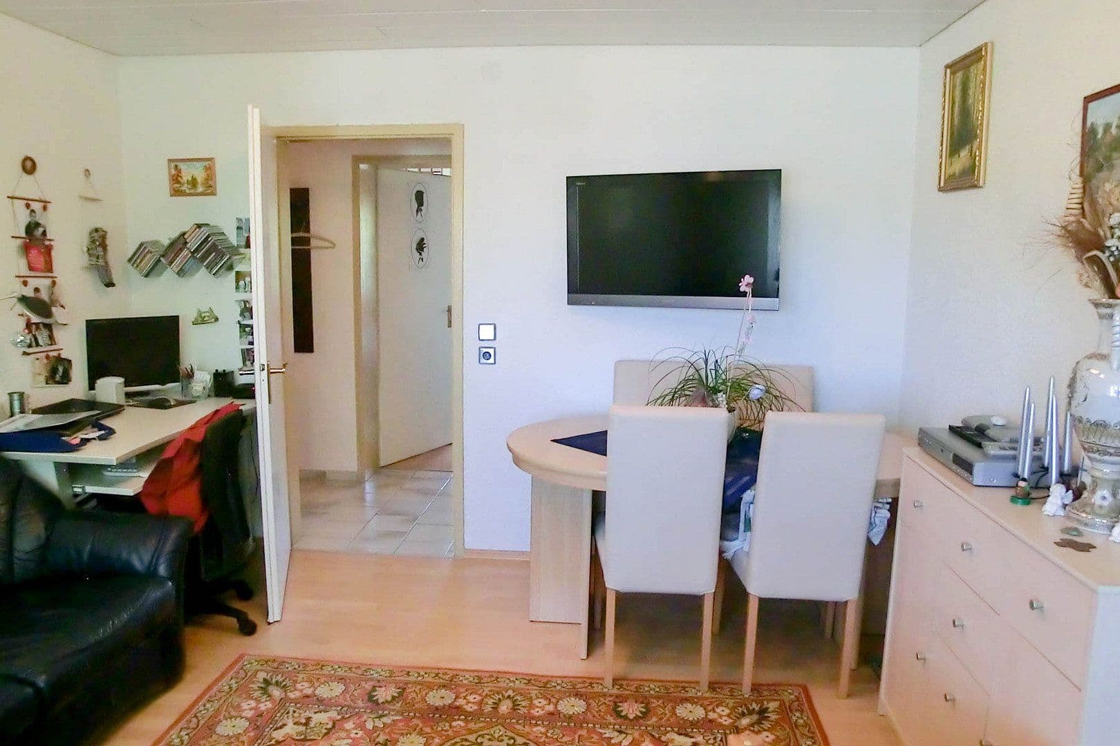 Prenájom bytu 3-izbový 80 m², Länderöschstr. 26, Friedrichshafen, Bádensko-Wurttembersko Prenájom bytu 3-izbový 80 m², Länderöschstr. 26, Friedrichshafen, Bádensko-Wurttembersko