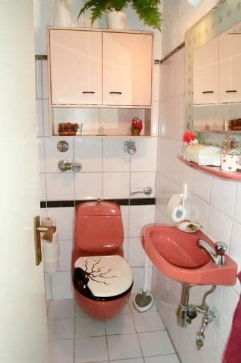Prenájom bytu 3-izbový 80 m², Länderöschstr. 26, Friedrichshafen, Bádensko-Wurttembersko Prenájom bytu 3-izbový 80 m², Länderöschstr. 26, Friedrichshafen, Bádensko-Wurttembersko